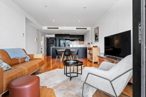 Sky Way on 10th - A Sleek Balcony Pad with Parking